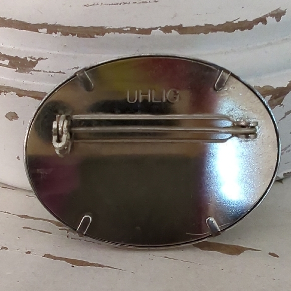 Vintage "Uhlig", Pin Brooch Germany Signed Hand Painted Bird's Flying Scene - Picture 2 of 4